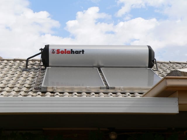 solahart-solar-hot-water-system-installed-on-inner-west-sydney-888